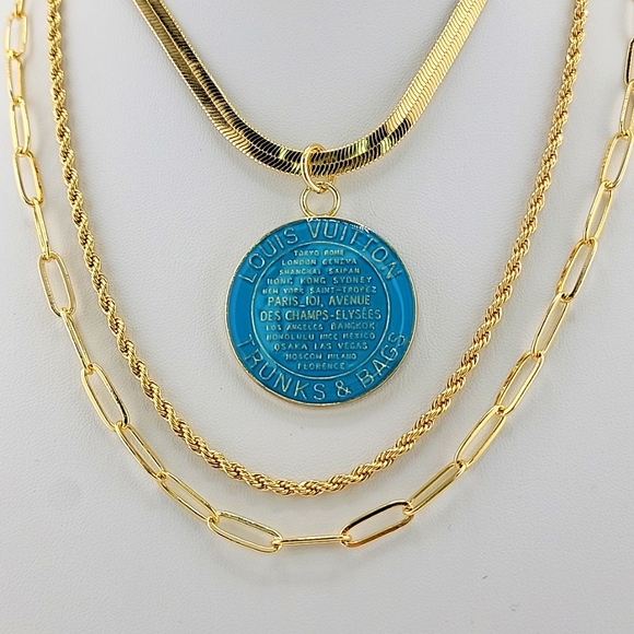 LV Trunks and Bags Zipper Pull Charm Teal Gold - Picture 1 of 8